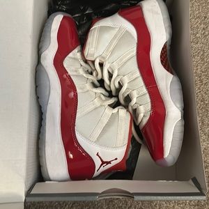 Gradeschool 4 1/2 Jordan 11 retro